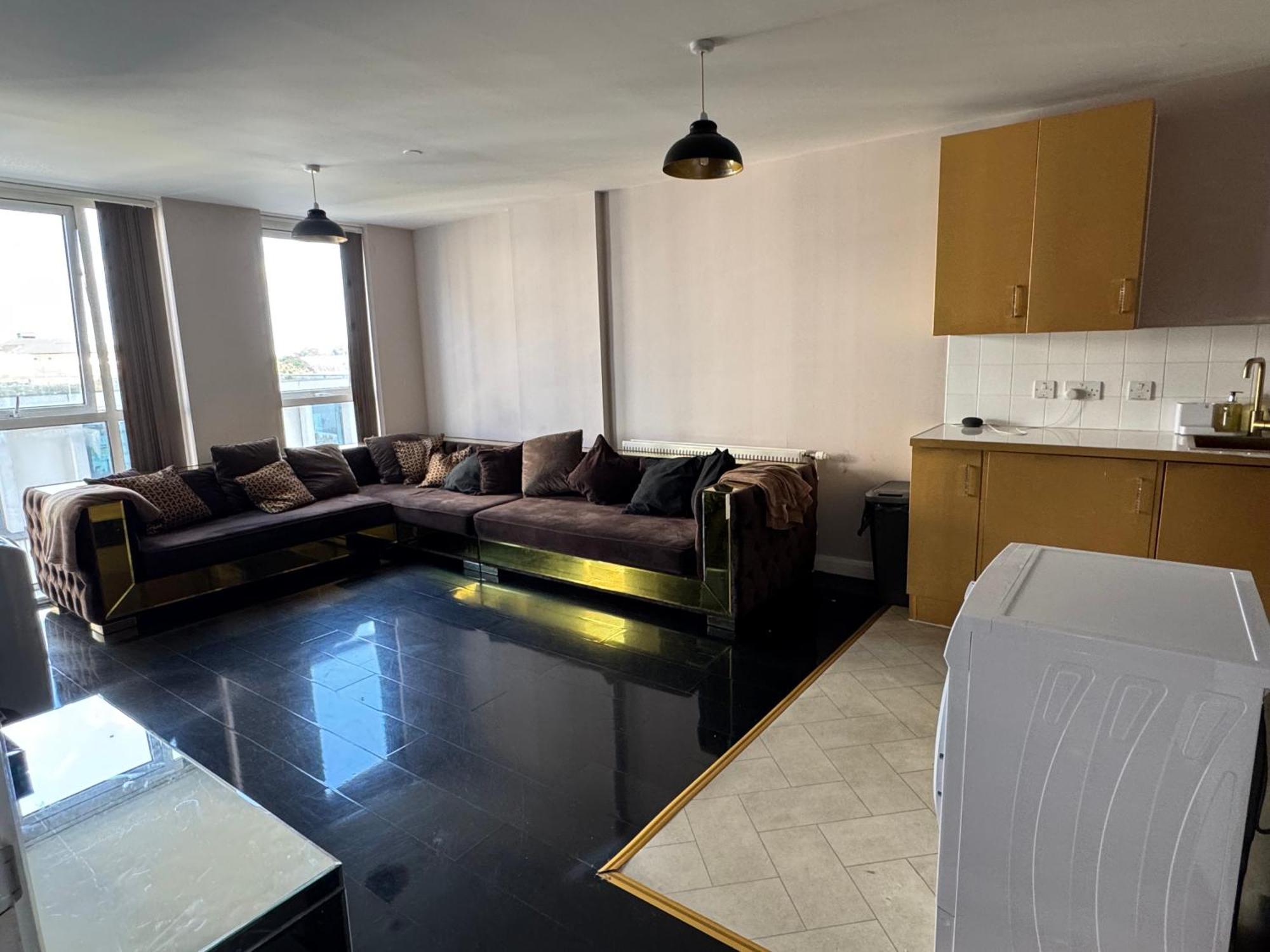 Cozy 2 Bed Flat 5min Walk To Stratford Westfield Appartement Londen